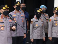 Kapolres Jakbar Pimpin Apel di Polsek Cengkareng: Jangan Sakiti Masyarakat