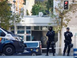 Kedubes AS di Madrid Dapat Kiriman Paket Mencurigakan Mirip Bom Surat